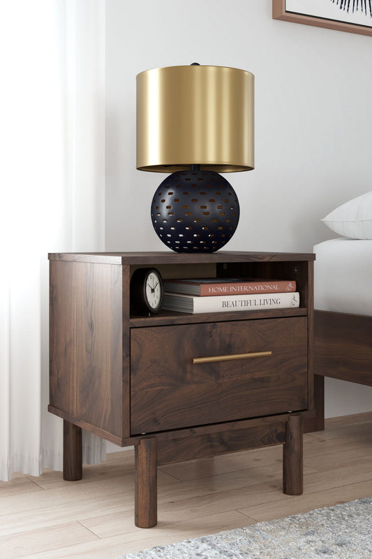 Calverson - One Drawer Night Stand - Medium - Mocha
