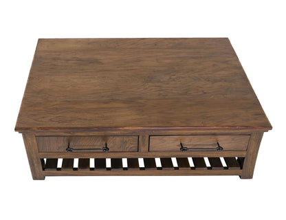 Walnut - Table